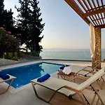 Casa Del Mar