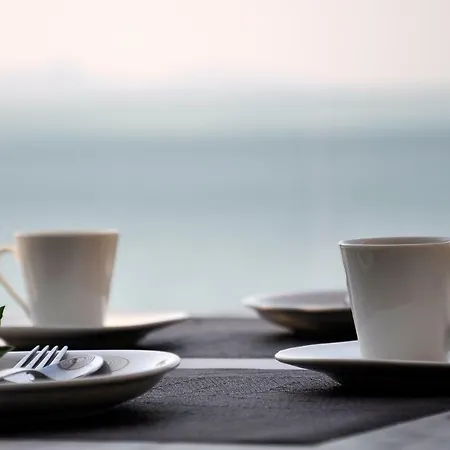 Casa Del Mar Apartamento Mpoukaris