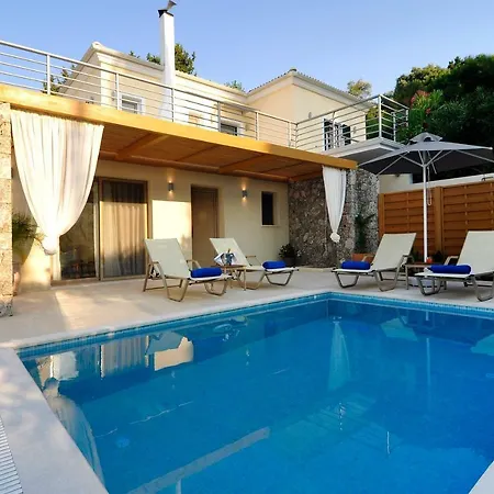 Casa Del Mar Mpoukaris