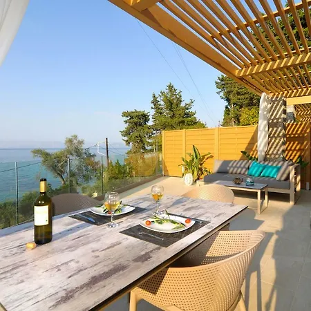 Casa Del Mar * Mpoukaris