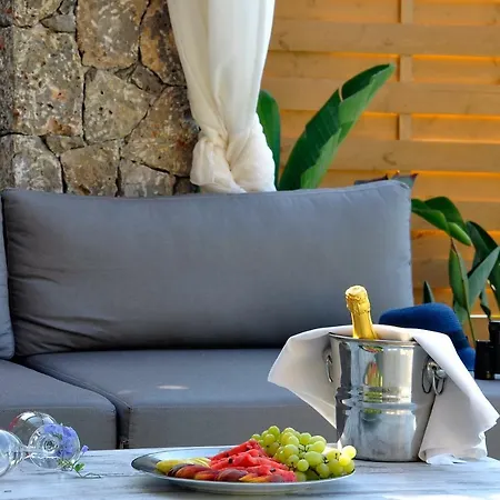 Casa Del Mar Apartment Mpoukaris