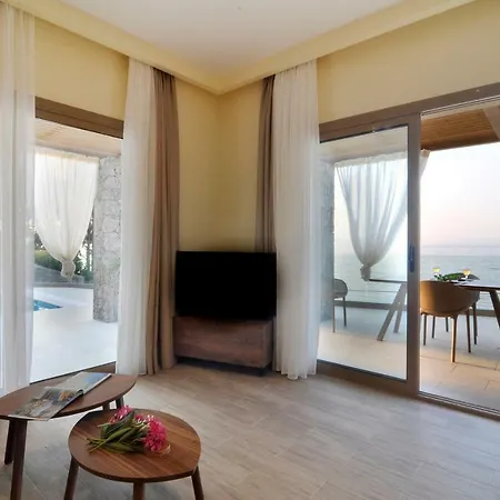 Casa Del Mar Mpoukaris