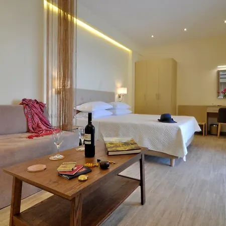 Casa Del Mar Apartment