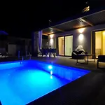 Casa Del Mar Mpoukaris
