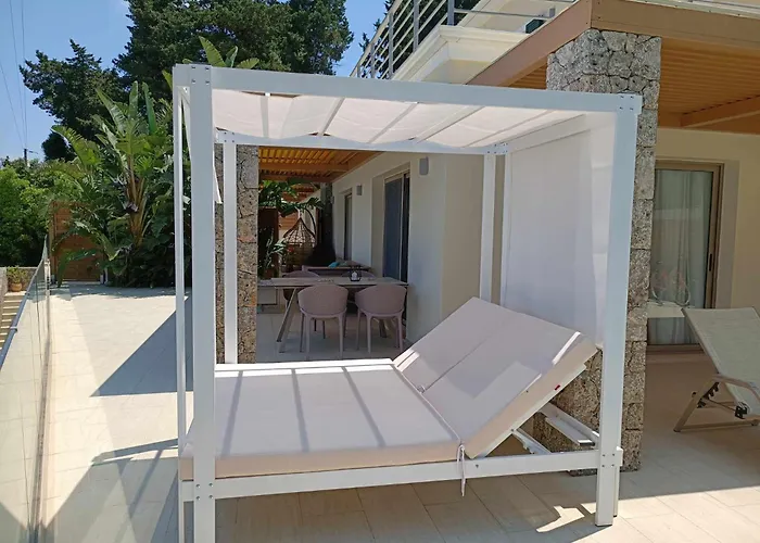 Casa Del Mar Mpoukaris